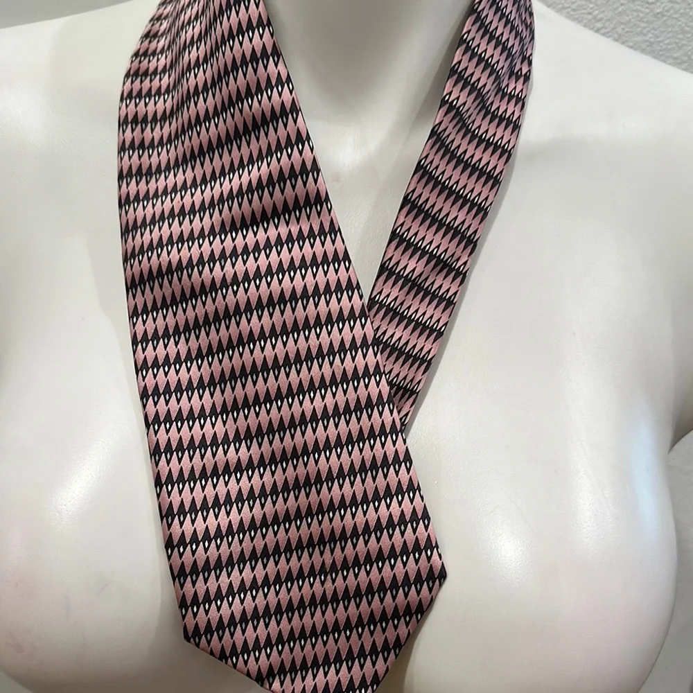 David Taylor Elegant Pink and Black Tie